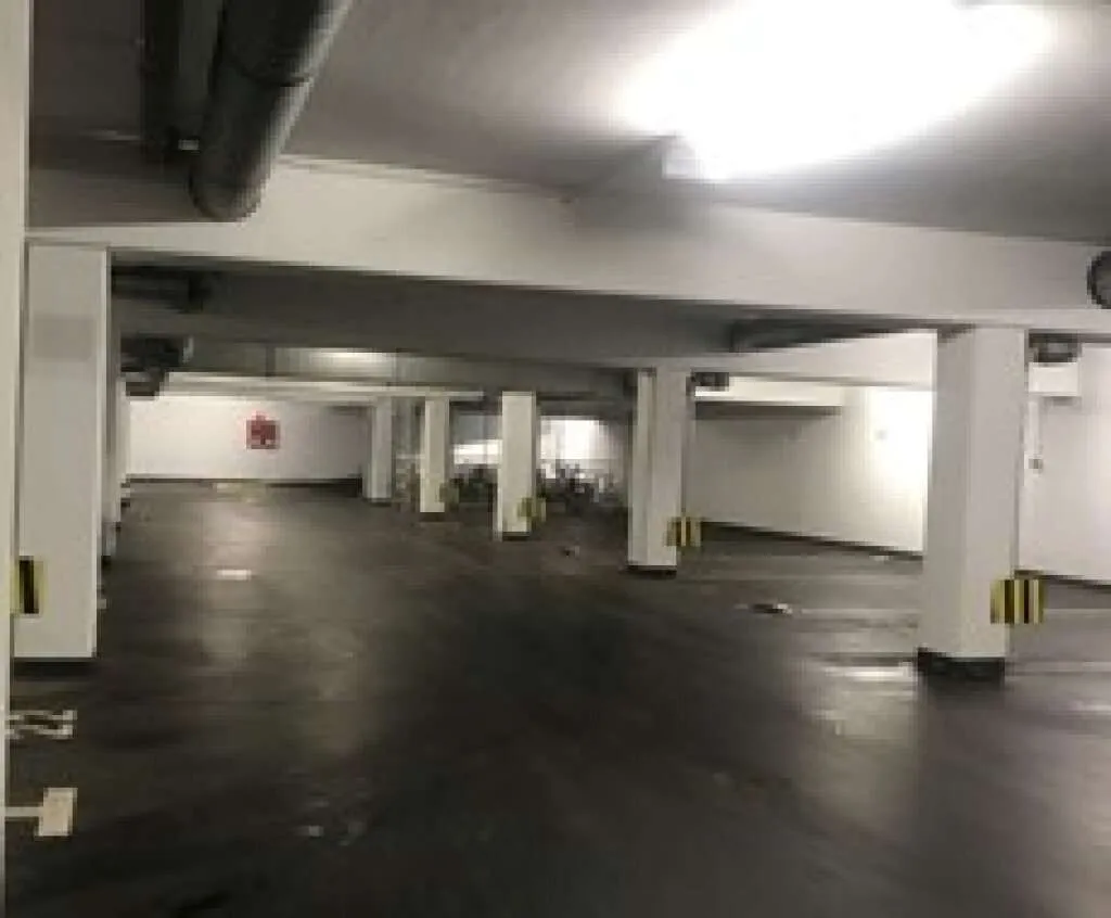 TIEFGARAGENABSTELLPLATZ in der Fabrikstraße! Ab sofort! - Ansicht 2