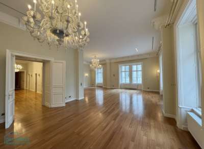 PRACHTVOLLE INNENSTADT PALAIS MIETE – Bild 3