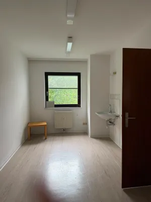 Gewerbeimmobilie mieten in Bruck an der Leitha – 125 m², € 6 – Bild 7 von 11