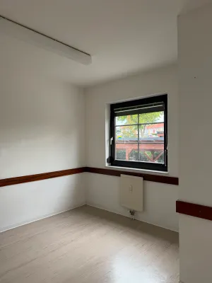 Gewerbeimmobilie mieten in Bruck an der Leitha – 125 m², € 6 – Bild 3 von 11