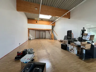 Gewerbeimmobilie mieten in Kirchdorf an der Krems – 140 m², € 1.800 – Bild 2 von 8