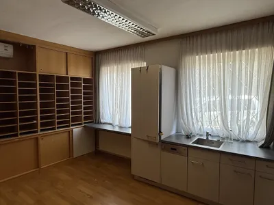 Gewerbeimmobilie mieten in Eisenstadt – 325 m², € 3.345 – Bild 4 von 12