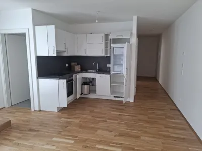 Hübsche 2 Zimmer Wohnung zu vermieten – Bild 2