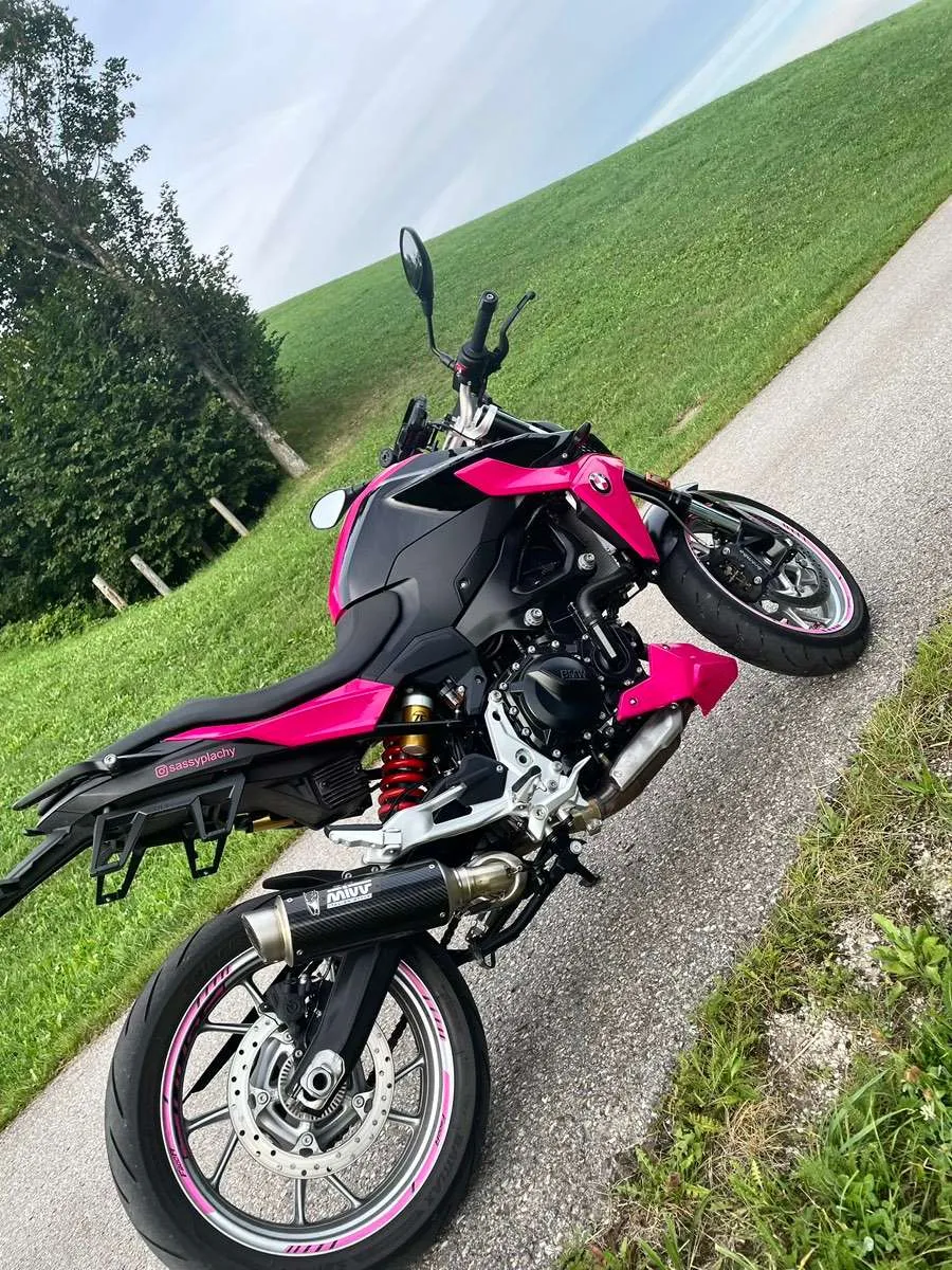 BMW F 900 R