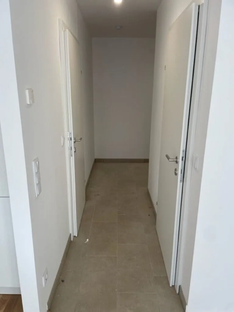 2-Zimmer-Wohnung inkl hochwertiger Markenküche, Außenfläche und Kellerabteil / ALF44 Top 1-12 – pohled 2