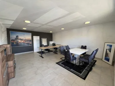 Gewerbeimmobilie mieten in Wiener Neustadt Land – 33 m², € 330 – Bild 1 von 17