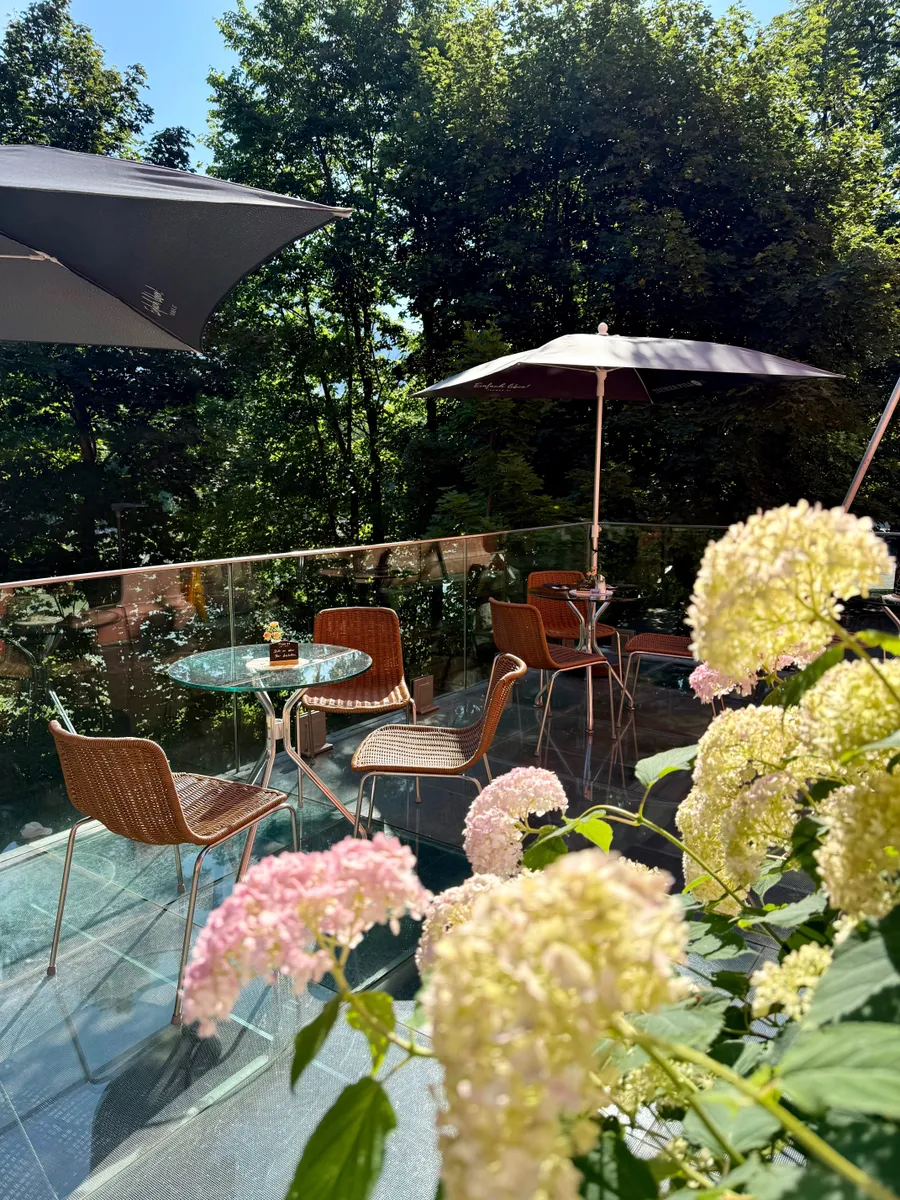 Charmantes Gastro-Lokal mit Salzach-Terrasse im Salzburger Künstlerhaus (Nachfolge / Pachtübernahme) - Ansicht 3