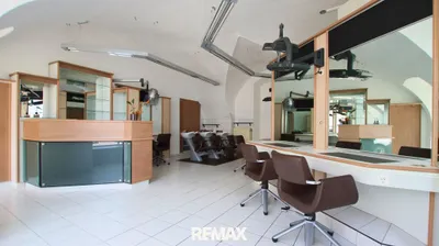 Gewerbeimmobilie mieten in Baden – 86 m², € 1.650