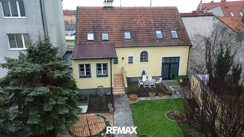 90% - Bebaubares Grundstück mit stilvollem Einfamilienhaus im Zentrum von Traiskirchen - Vista 3
