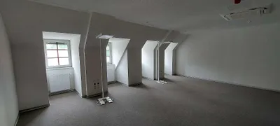 Gewerbeimmobilie mieten in Eisenstadt – 298 m², € 3.750 – Bild 13 von 24