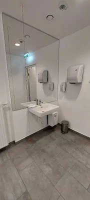 Gewerbeimmobilie mieten in Eisenstadt – 298 m², € 3.750 – Bild 18 von 24
