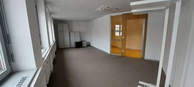 Gewerbeimmobilie mieten in Eisenstadt – 298 m², € 3.750 – Bild 10 von 24