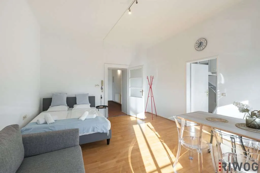 2 ZIMMER ALTBAUWOHNUNG mit ca. 103m² EIGENGARTEN und GARTENHÜTTE II 3. OG MIT LIFT II AIRBNB oder SELBST EINZIEHEN II NÄHE U6/AKH/VOLKSOPER/WUK - Ansicht 3