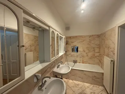 4-Zimmer-Wohnung mieten in Wiener Neustadt – 139 m², € 1.525 – Bild 9 von 17