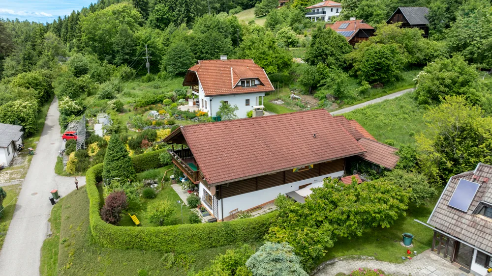 Gepflegtes Wohnhaus in sonniger Aussichtslage! - Ansicht 2