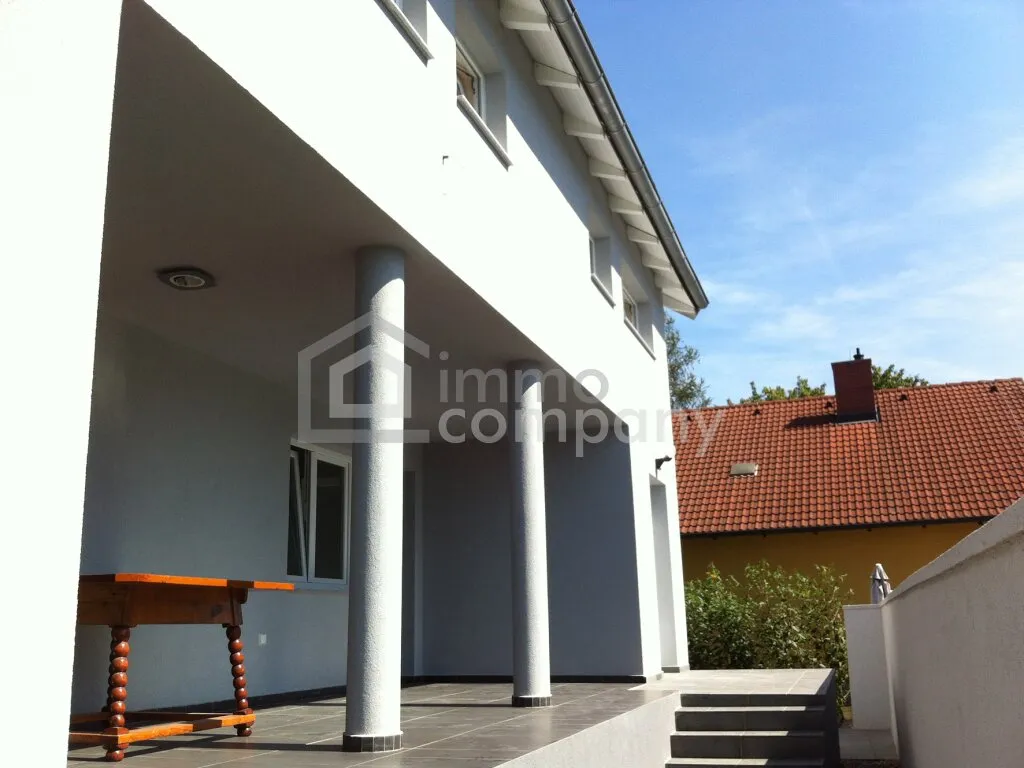 GERASDORF bei Wien: Modernes Einfamilienhaus - Ansicht 2