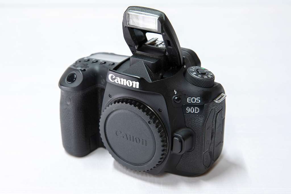 Canon EOS 600D 18.0MP outlet DSLR (Gehäuse) - Top Zustand