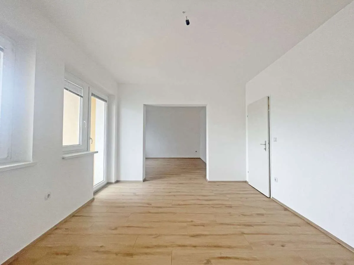 Große 4-Zimmerwohnung mit Balkon - Wohnbeihilfe möglich - Ansicht 2