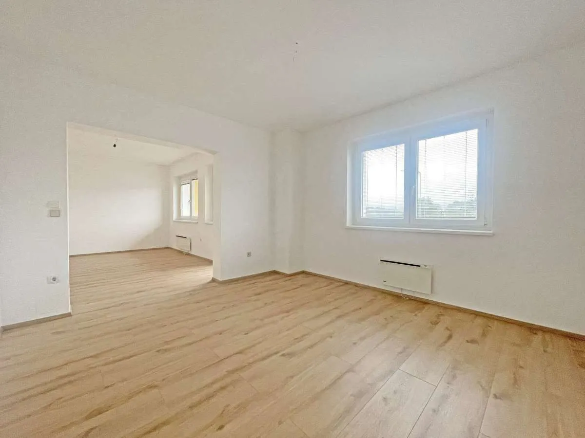 Große 4-Zimmerwohnung mit Balkon - Wohnbeihilfe möglich - Ansicht 3