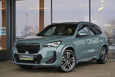 BMW X1 xDrive23d 48V Aut. M Sport 19", ACC, AHK ele...