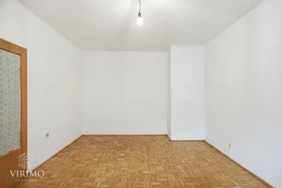 4-Zimmer-Wohnung kaufen in Linz – 87 m², € 275.000 – Bild 2 von 13