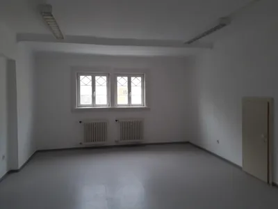 3-Zimmer-Gewerbeimmobilie mieten in Eisenstadt – 40 m², € 359 – Bild 3 von 3