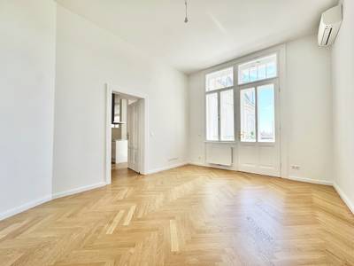 ERSTBEZUG NACH SANIERUNG | TOPLAGE | TRAUMHAFTE ALTBAUWOHNUNG MIT BALKON | HELLE 4 ZIMMER | U-BAHN-NÄHE – Bild 11