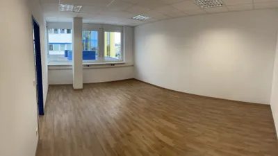 2-Zimmer-Gewerbeimmobilie mieten in Baden – 66 m², € 857 – Bild 4 von 5