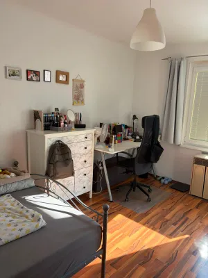 Mitbewohnerin gesucht - helle Wohnung im 5. Bezirk – Bild 2