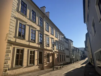 Gewerbeimmobilie mieten in Bruck-Mürzzuschlag – 2 114 m², € 3.180 – Bild 2 von 55