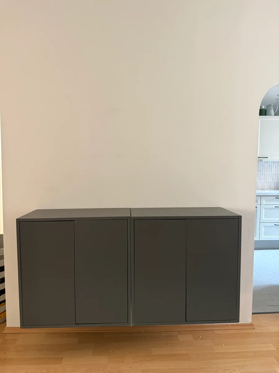 EKET Schuhschrank dunkelgrau + Wandschiene, € 120,- (1030 Wien)