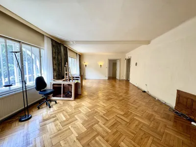 NEU! Großzügige 3-Zimmer Altbauwohnung am Kriemhildplatz zu vermieten! – Bild 2