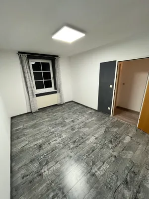 2-Zimmer-Wohnung mieten in Neunkirchen – 63 m², € 670 – Bild 11 von 14