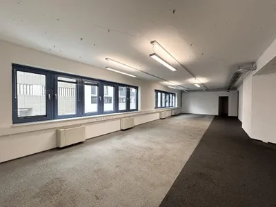 Gewerbeimmobilie mieten in Wien – 2 446 m², € 30.088 – Bild 2 von 29