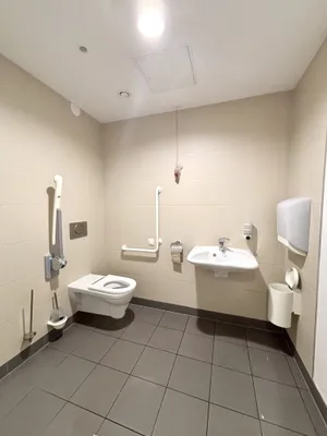 Gewerbeimmobilie mieten in Wien – 2 446 m², € 30.088 – Bild 12 von 29