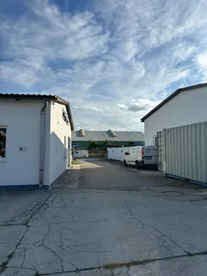 4-Zimmer-Gewerbeimmobilie mieten in Bruck an der Leitha – 158 m², € 3.600 – Bild 8 von 28