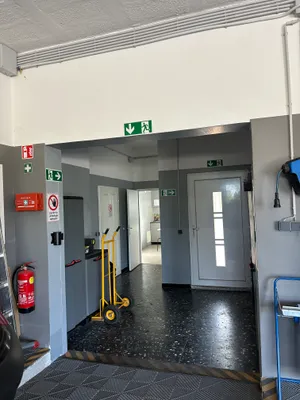 4-Zimmer-Gewerbeimmobilie mieten in Bruck an der Leitha – 158 m², € 3.600 – Bild 19 von 28