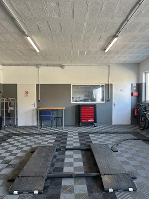 4-Zimmer-Gewerbeimmobilie mieten in Bruck an der Leitha – 158 m², € 3.600 – Bild 21 von 28