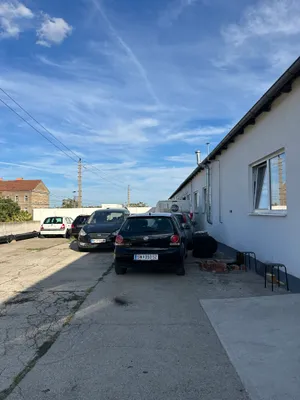 4-Zimmer-Gewerbeimmobilie mieten in Bruck an der Leitha – 158 m², € 3.600 – Bild 9 von 28