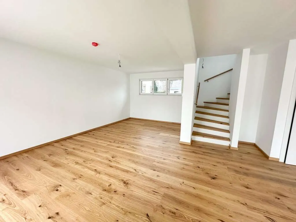FAMILIENFREUNDLICHES DOPPELHAUS IN GRÜNRUHELAGE ZU VERKAUFEN - Ansicht 3