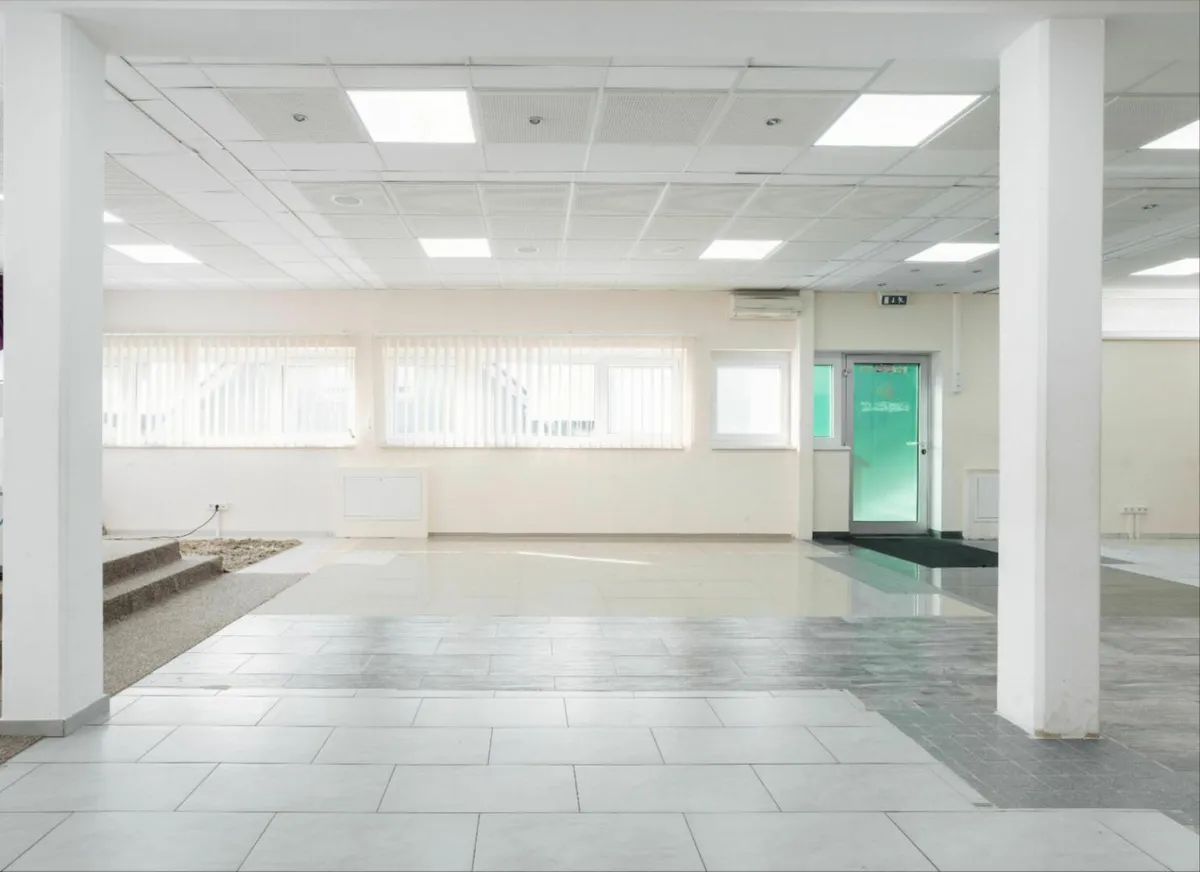 Graz: Moderne Büro/Praxis/Geschäftsräume mit Parkplatz in sehr gut frequentierter Stadtlage - Ansicht 2