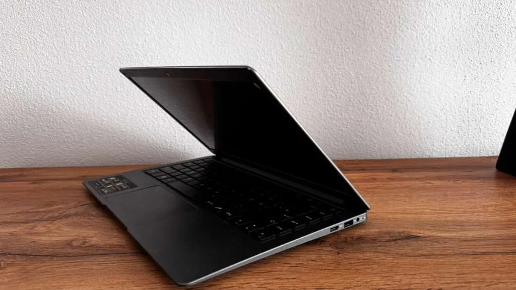 Notebook, € 130,- (2031 Altenmarkt im Thale) - willhaben