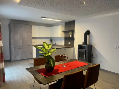 2-Zimmer-Wohnung mieten in Vöcklabruck – 75 m², € 1.125 – Bild 2 von 16