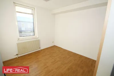 3-Zimmer-Gewerbeimmobilie mieten in Urfahr-Umgebung – 65 m², € 480 – Bild 5 von 8