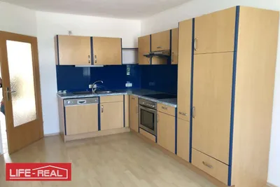3-Zimmer-Gewerbeimmobilie mieten in Urfahr-Umgebung – 65 m², € 480