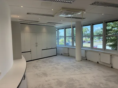 Gewerbeimmobilie mieten in Bruck an der Leitha – 55 m², € 699 – Bild 4 von 11