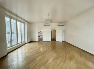 In Renovierung - UNBEFRISTET: Klimatisierte, helle Wohnung mit fantastischem Blick auf den Stephansdom / Under renovation - UNLIMITED RENT: Air-conditioned, bright flat with a fantastic view of St S – Bild 3