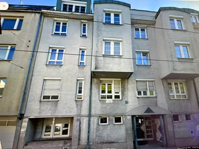 Schöne Dachgeschoß-Maisonettenwohnung inkl. Tiefgarage und Terrasse