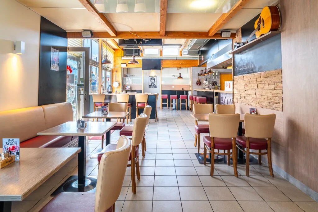 Komplett eingerichtete Gastro Location mit Garten in Hohenems - hohe Frequenz, Top Sichtbarkeit - Ansicht 2