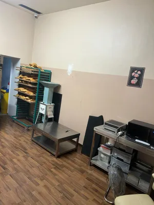6-Zimmer-Gewerbeimmobilie kaufen in Wien – 160 m², € 150.000 – Bild 2 von 11
